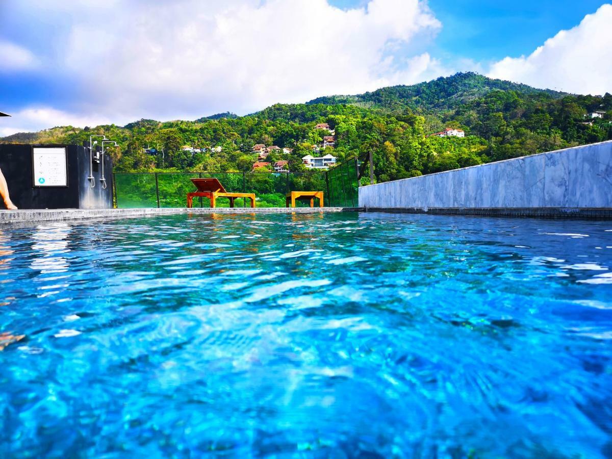 Phoenix Grand Patong Hotel Exterior photo